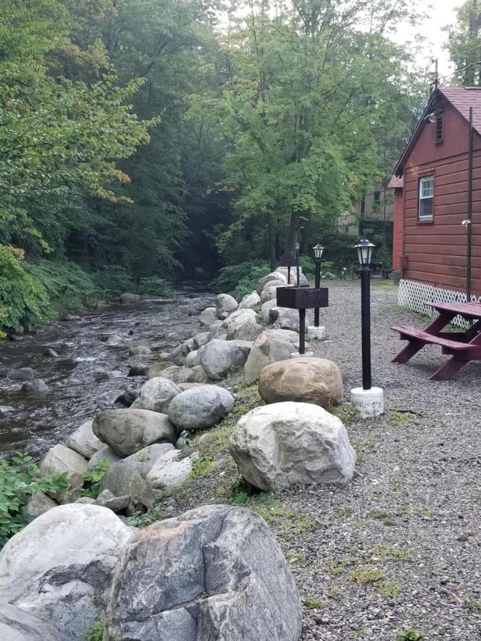 Lodge Seven Dwarfs & Cabins