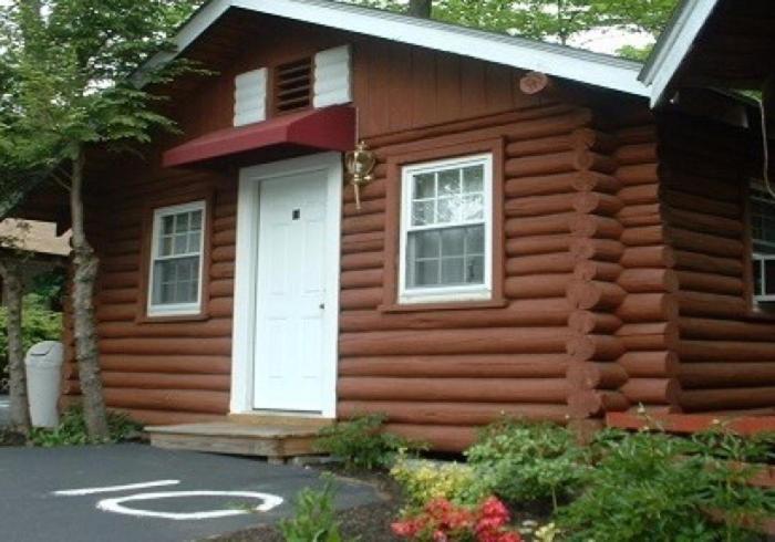 Seven Dwarfs & Cabins *