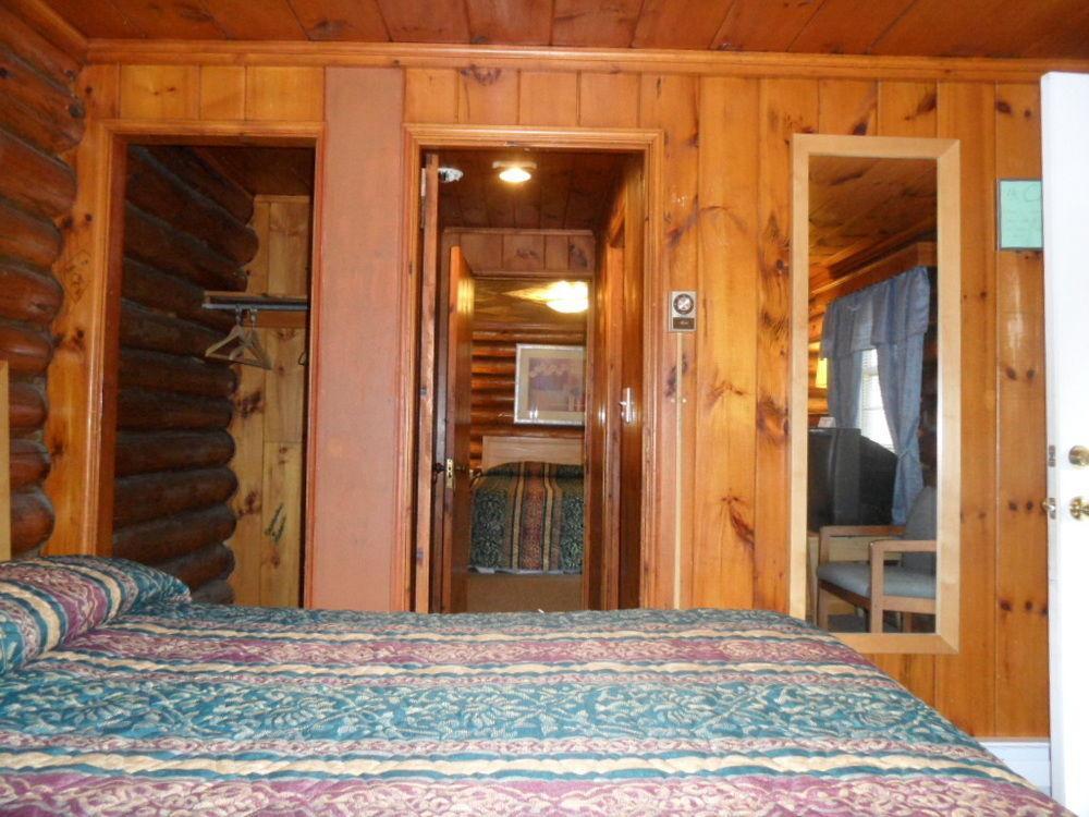 Seven Dwarfs & Cabins Lodge *