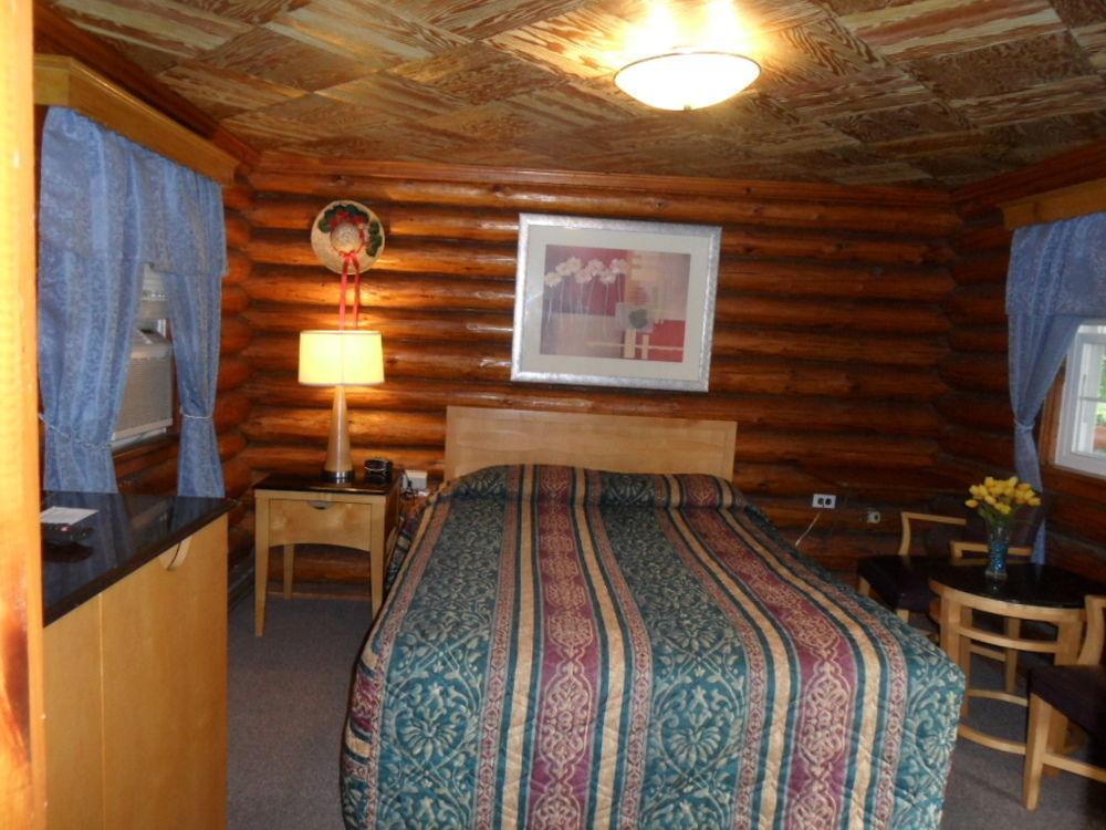Seven Dwarfs & Cabins Lodge