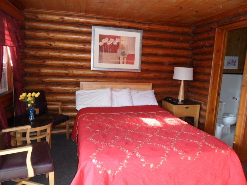 Seven Dwarfs & Cabins *