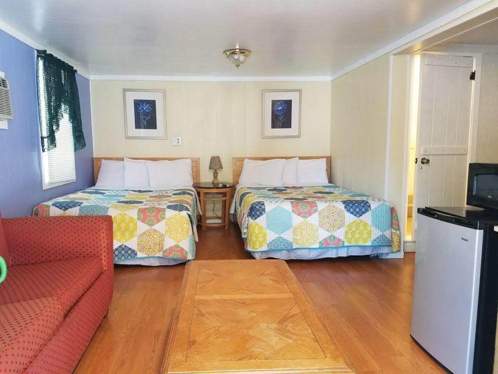 Seven Dwarfs & Cabins Lodge *